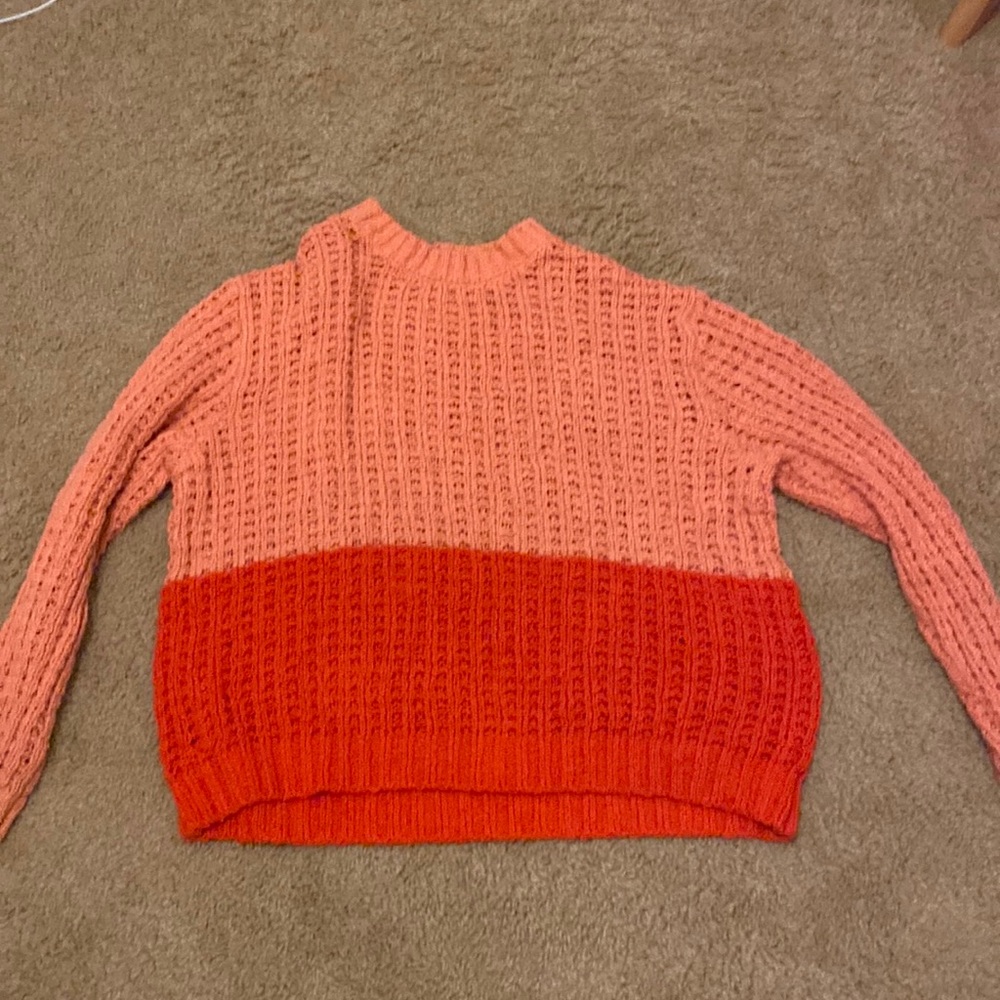 Billabong sweater size medium